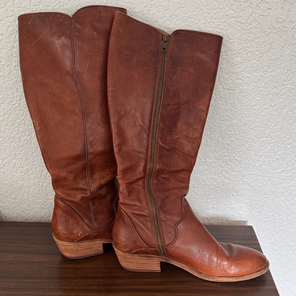 Frye Chestnut Leather Heeled Boots